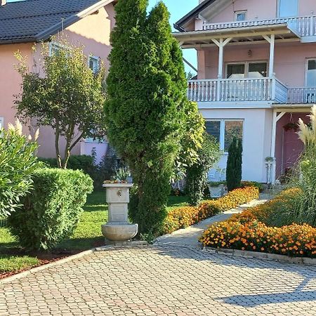 Holiday Home Peaceful Retreat Visoko Esterno foto