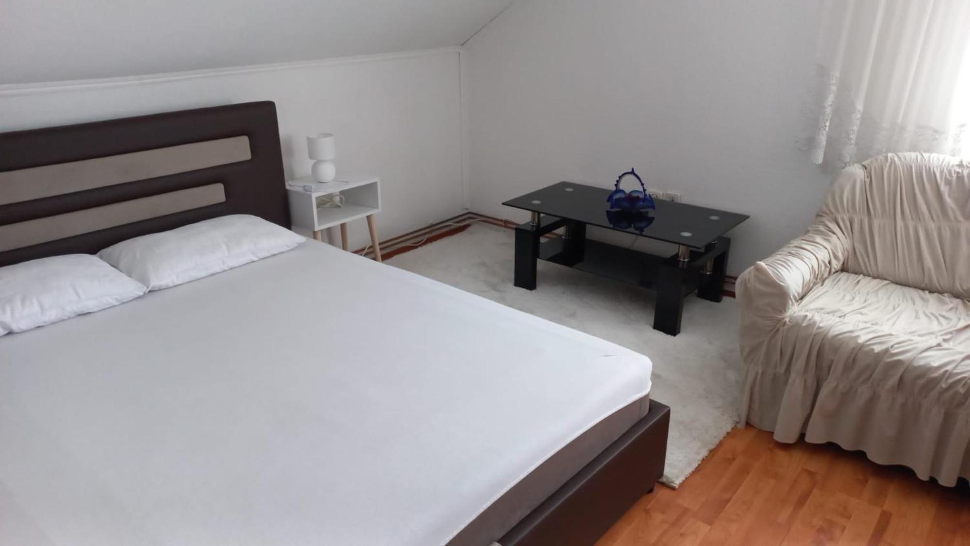 Holiday Home Peaceful Retreat Visoko Esterno foto